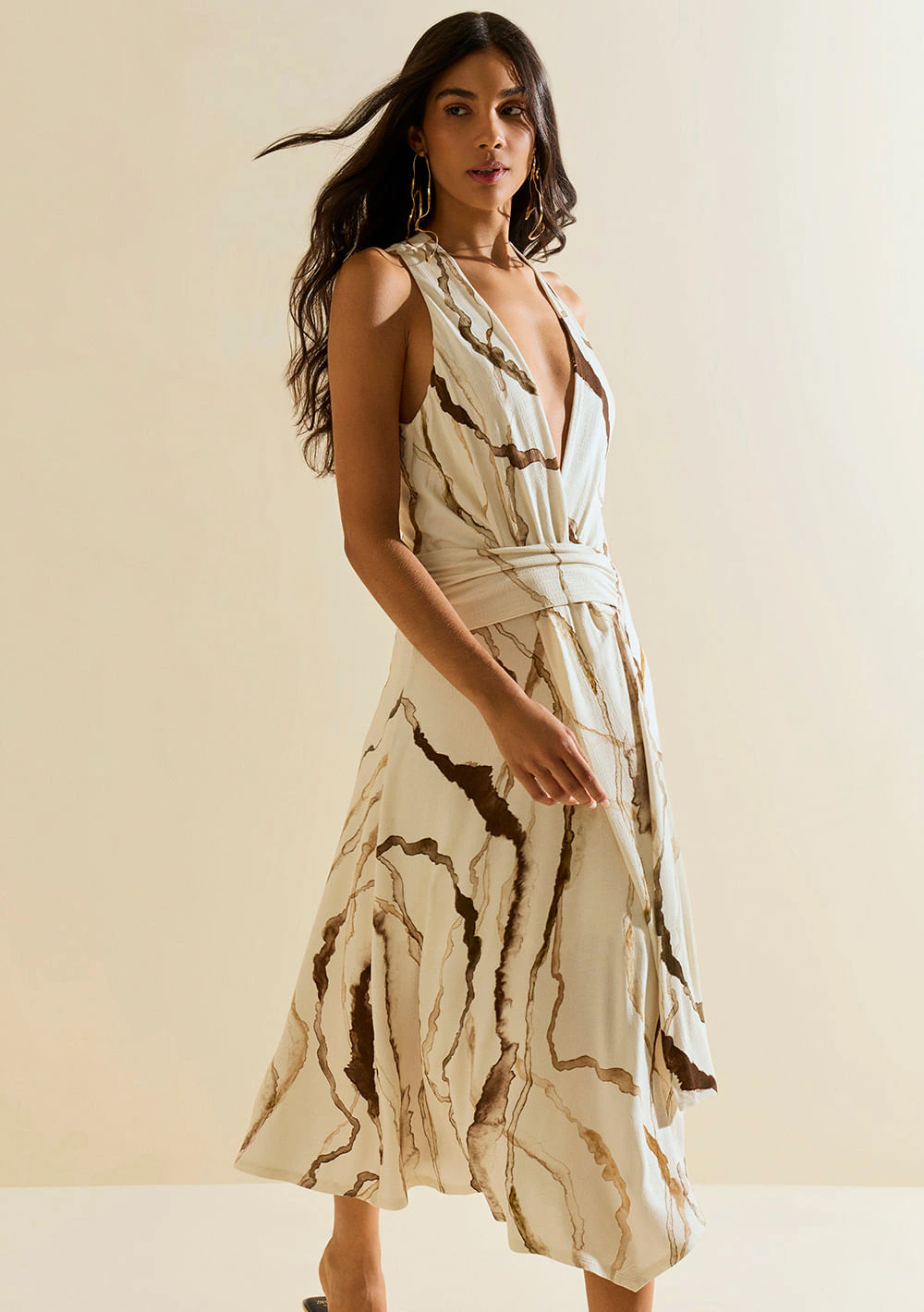 Vestido Morena Rosa Ajustado Decote Transpassado Sem Manga Midi Off White/Marrom