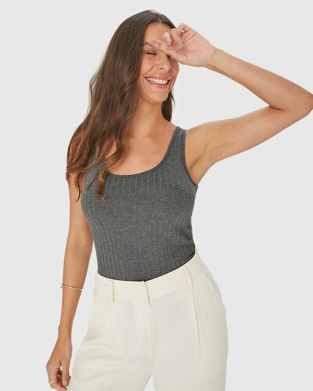 Regata Básica Feminina Decote U Em Canelado De Viscose