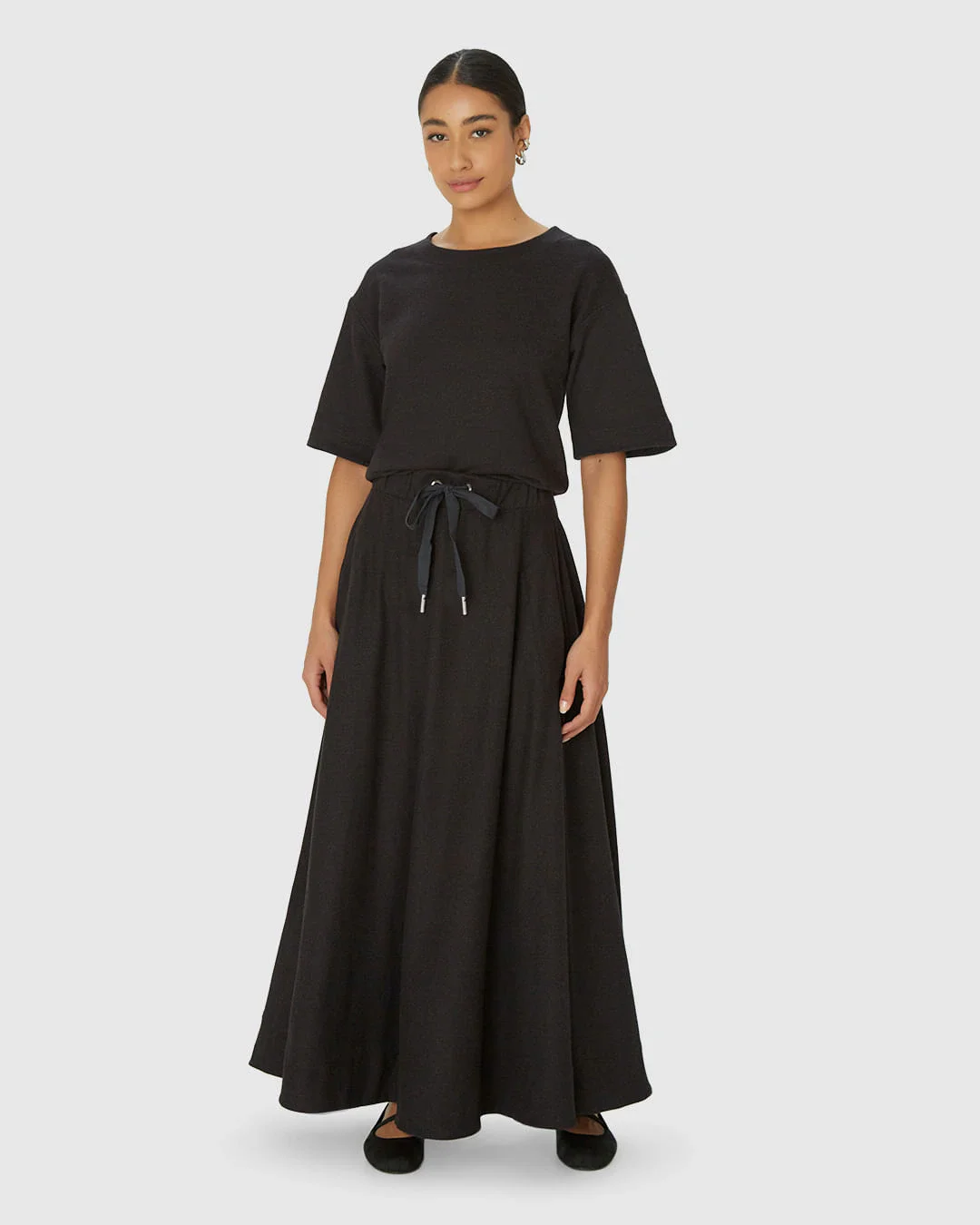 Saia Midi Feminina Evasê Bolso Lateral - Abrace O Futuro