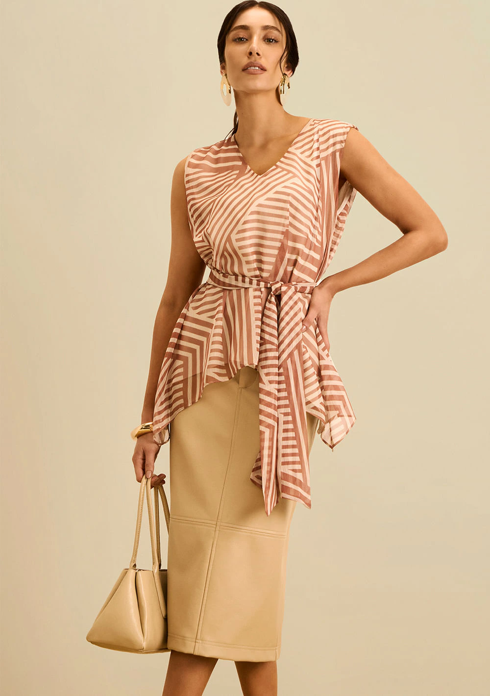 Blusa Maria.Valentina Solta Decote V Sem Manga Alongada Off White/Marrom