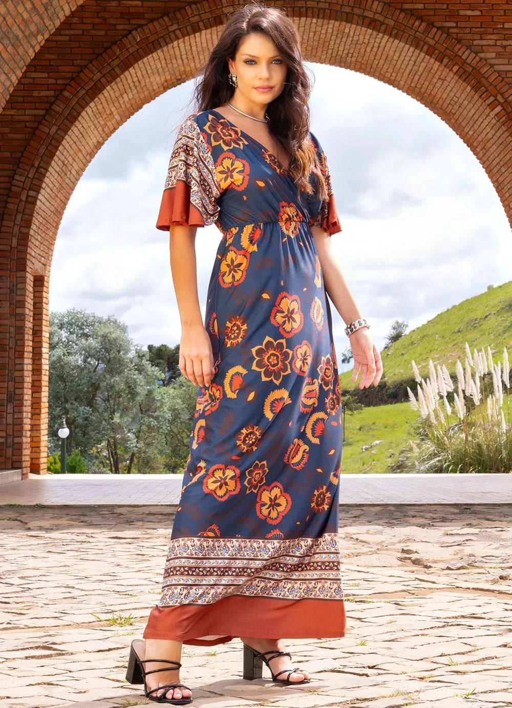 Quintess - Vestido Floral Boho em Malha Fria