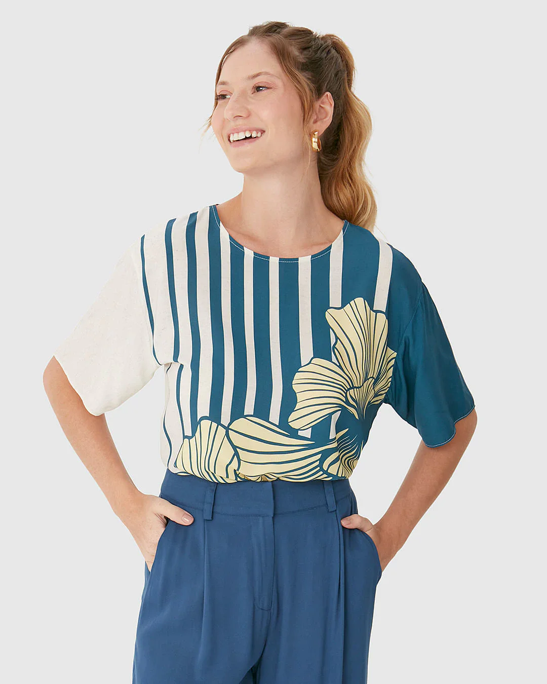 Blusa Box Feminina Estampada Manga Curta Em Viscose