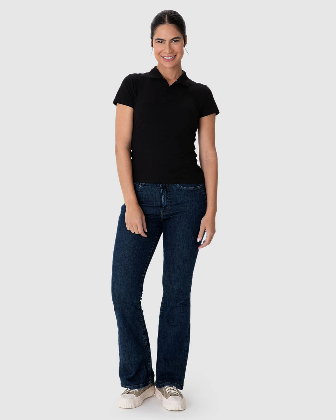 Calça Feminina Small Flare Etiqueta Decorativa Em Jeans Stretch