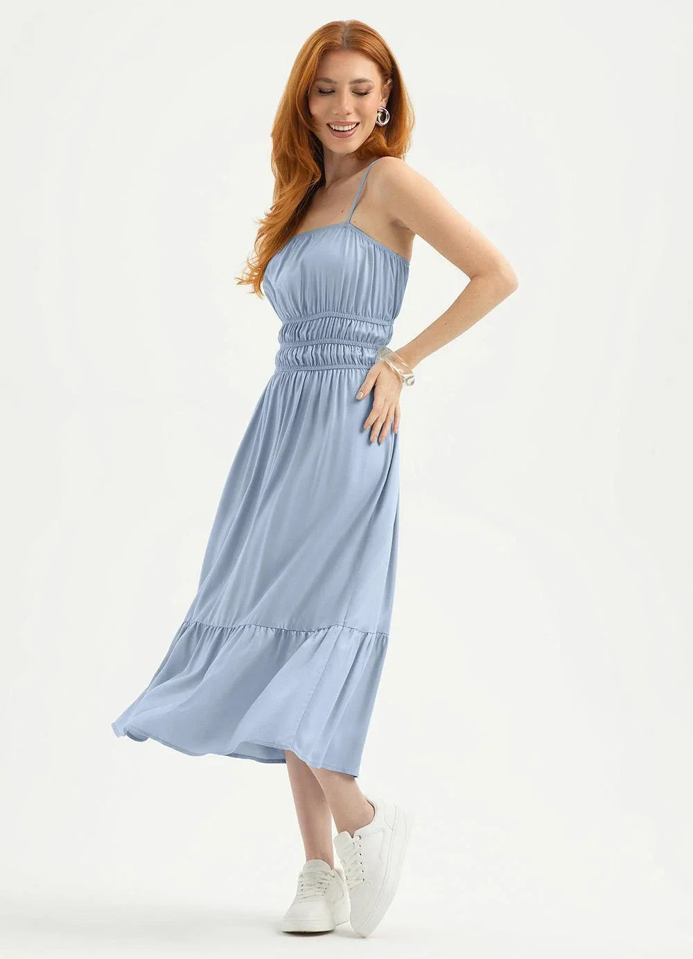 Cativa - Vestido Midi em Viscose Azul Claro