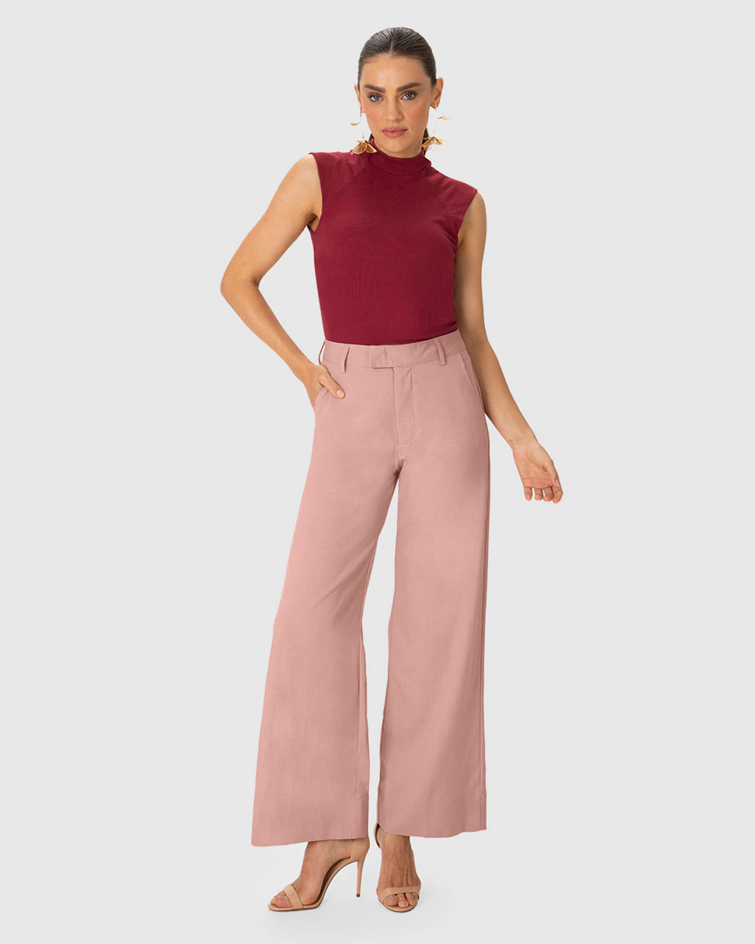 Calça Feminina Pantalona Bolso Funcional Em Tecido Alfaiataria - ENFIM
