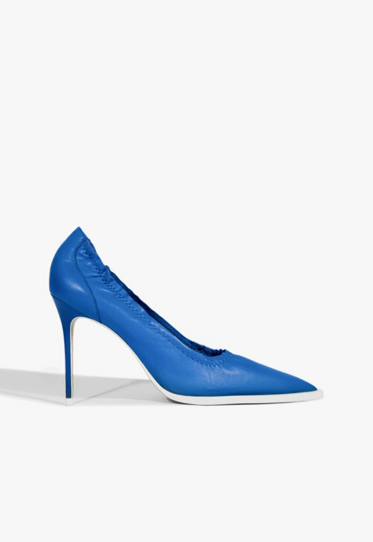 Scarpin Blanca Couro Azul