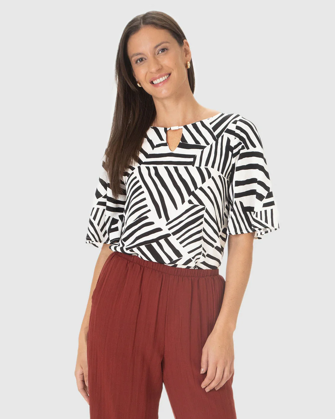 Blusa Bata Feminina Decote Detalhe Vazado Em Viscolinho Texturizado