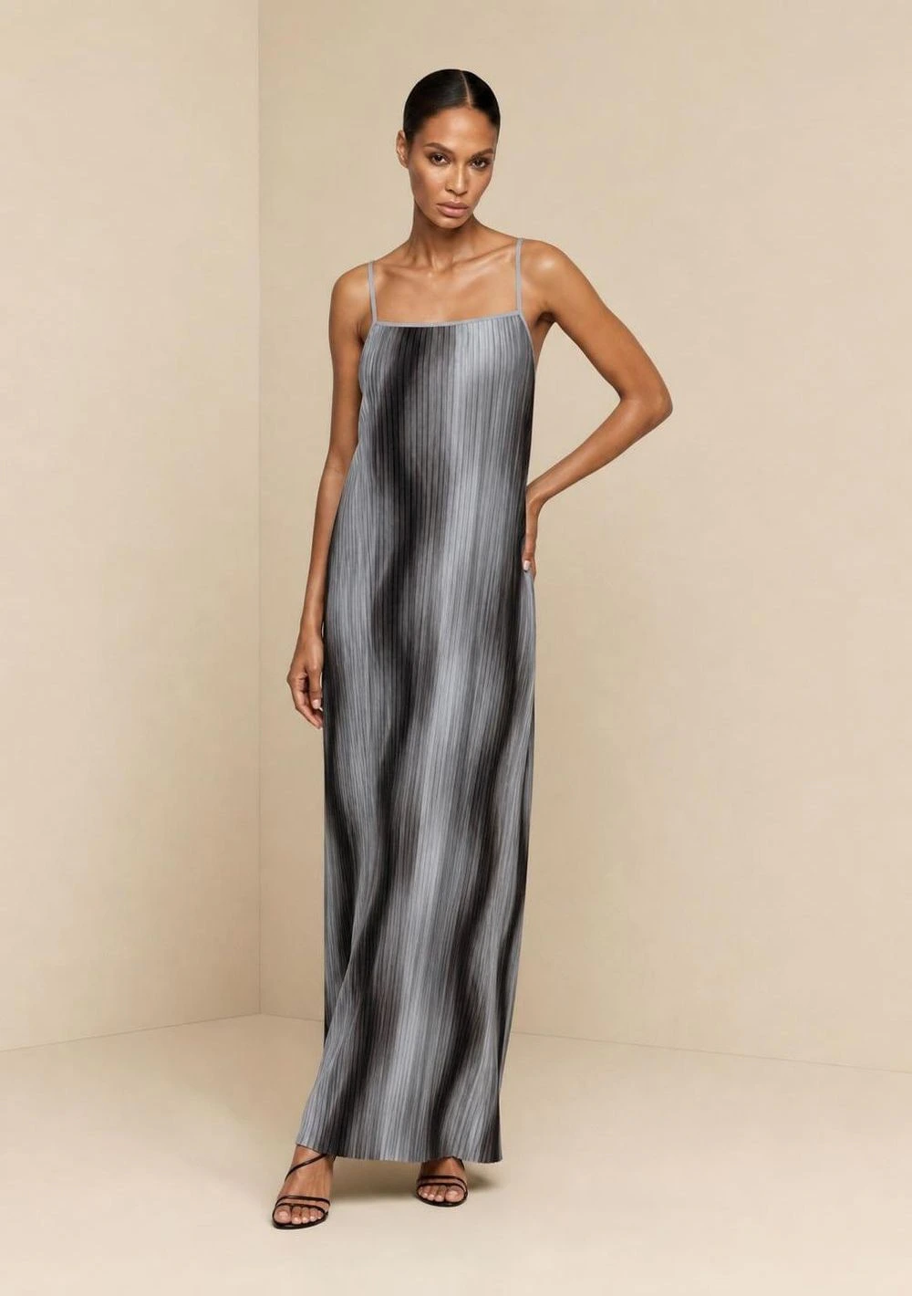 Vestido Morena Rosa Solto Decote Reto Com Alça Longo Marrom
