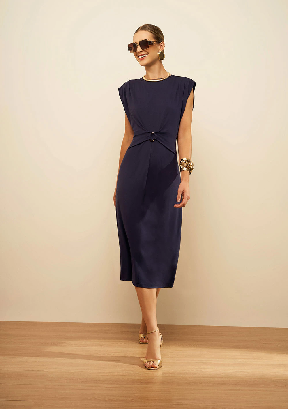 Vestido Maria.Valentina Solto Decote Canoa Manga Curta Curto Azul Escuro