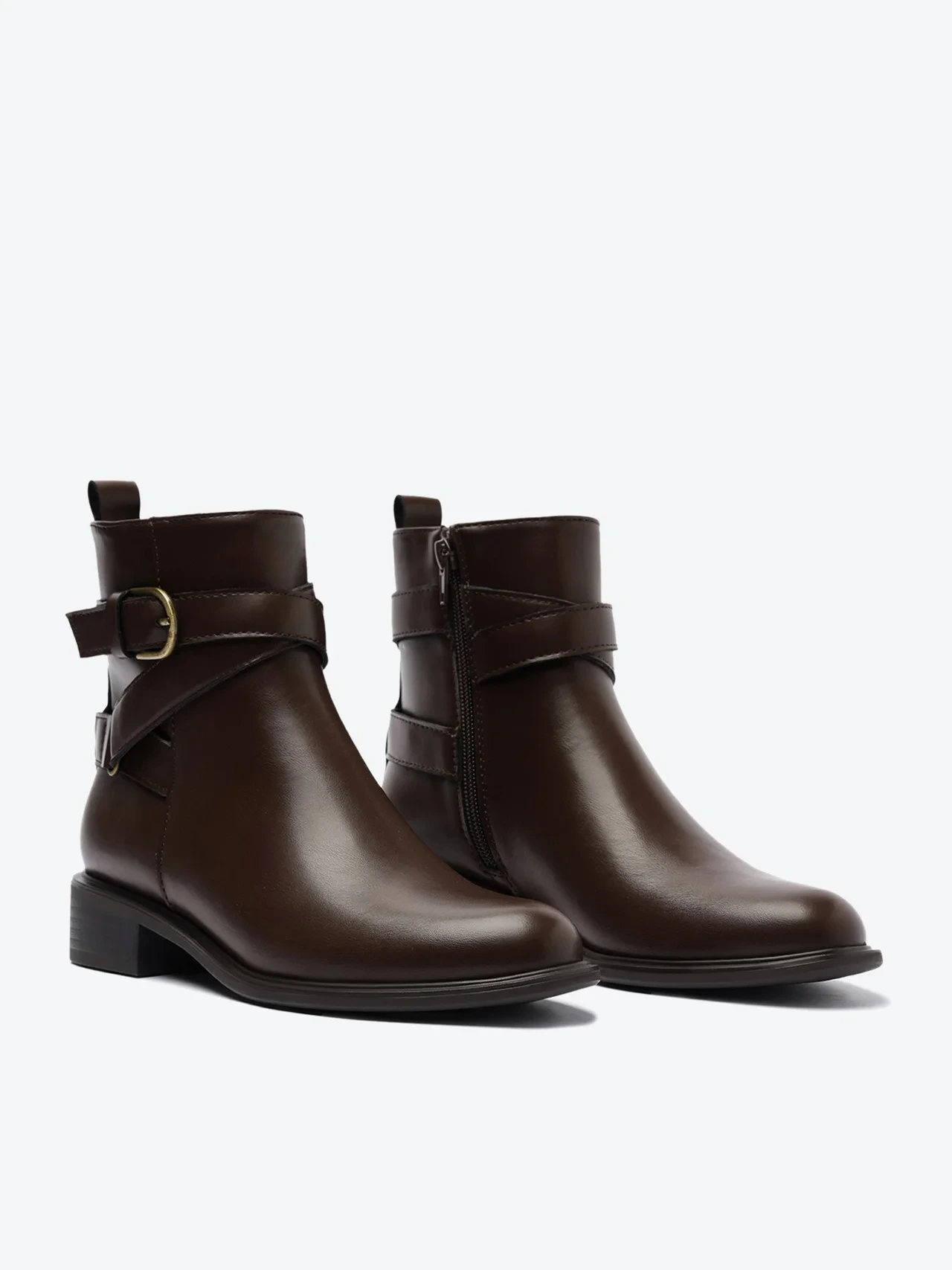 Bota Cano Curto Fivela Marrom Coffee