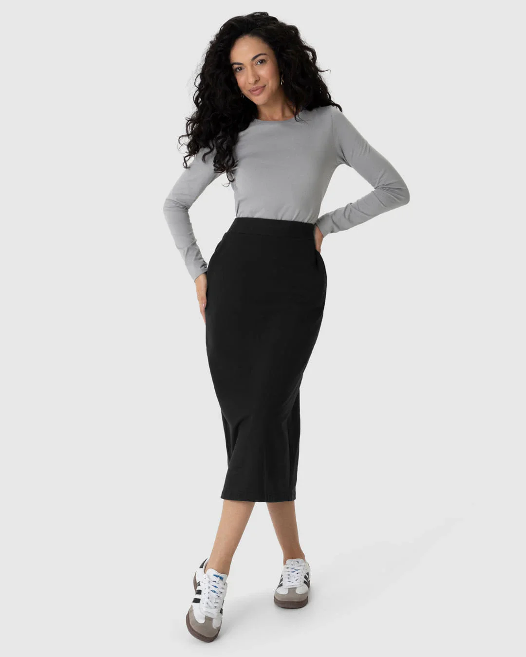 Saia Midi Feminina Fenda Costas Em Moletom Stretch Flanelado