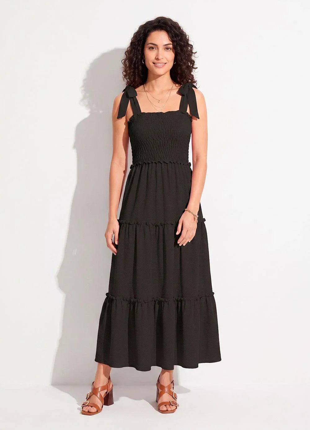 Quintess - Vestido Preto com Babados e Alças para Amarrar