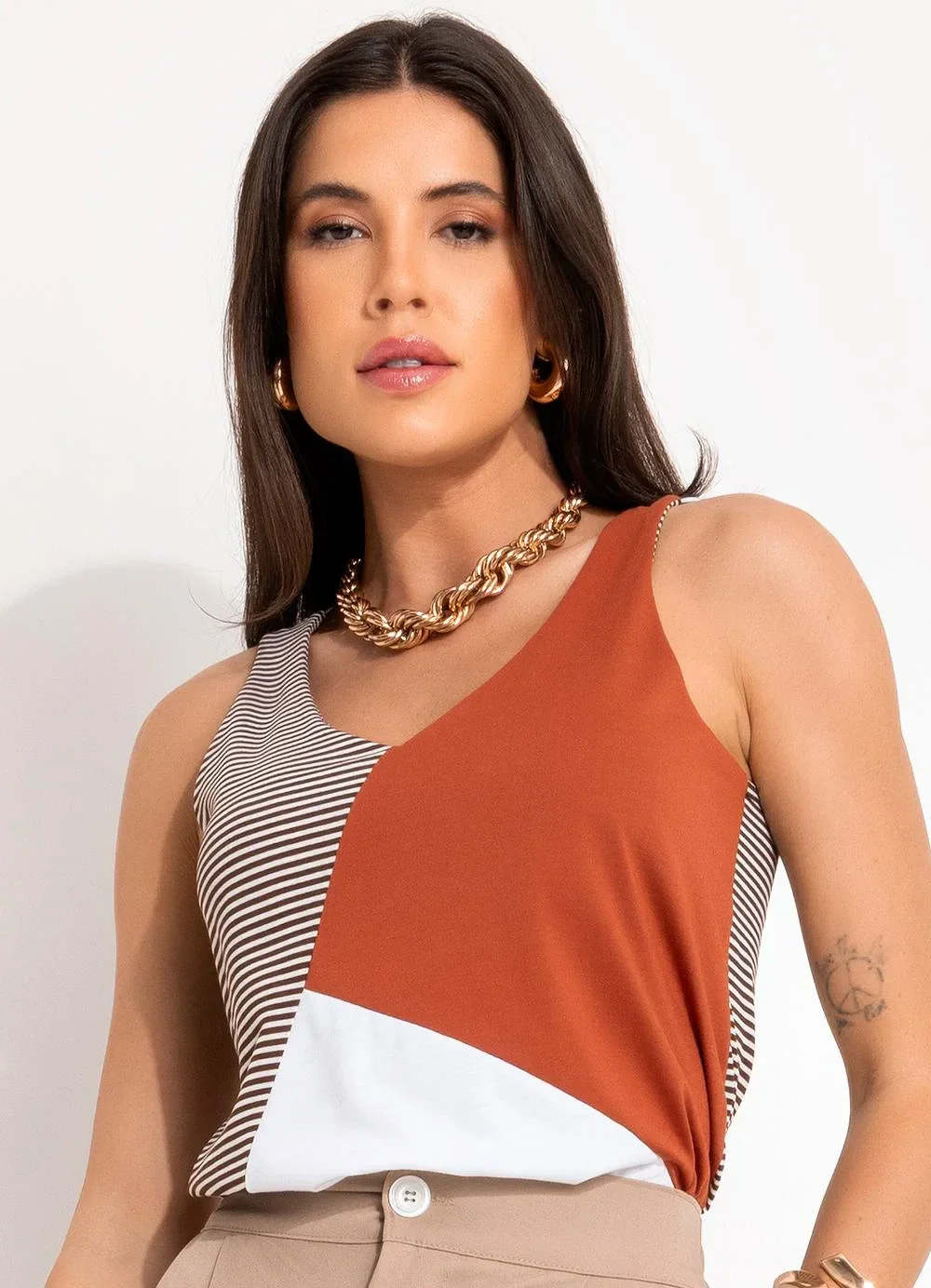 Bimini - Blusa Marrom em Meia Malha Listrada