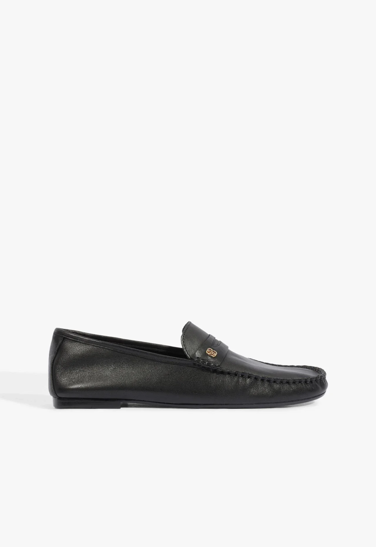 Mocassim Rasteiro Bico Redondo Metais Couro Preto