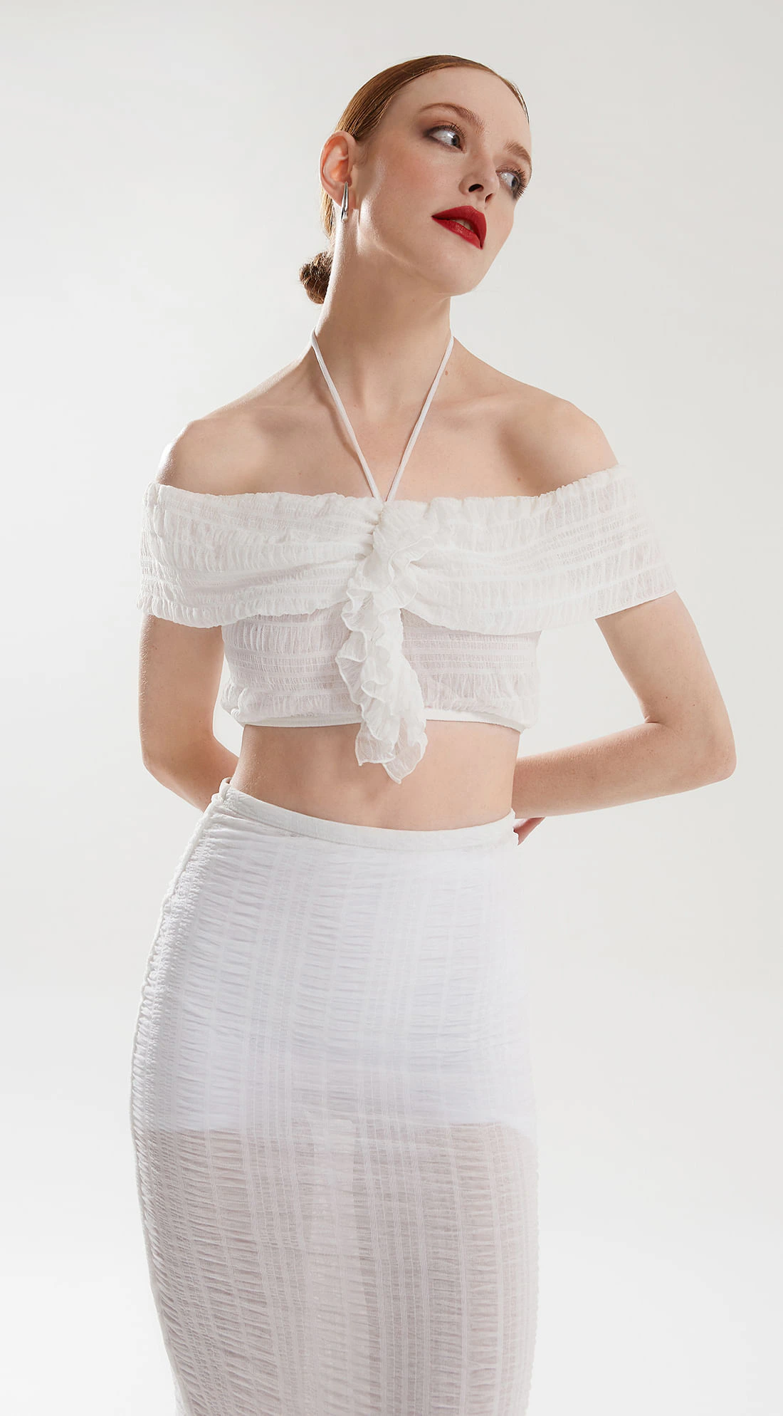 Top Iódice Cropped Ombro A Ombro Detalhe Alça Off White