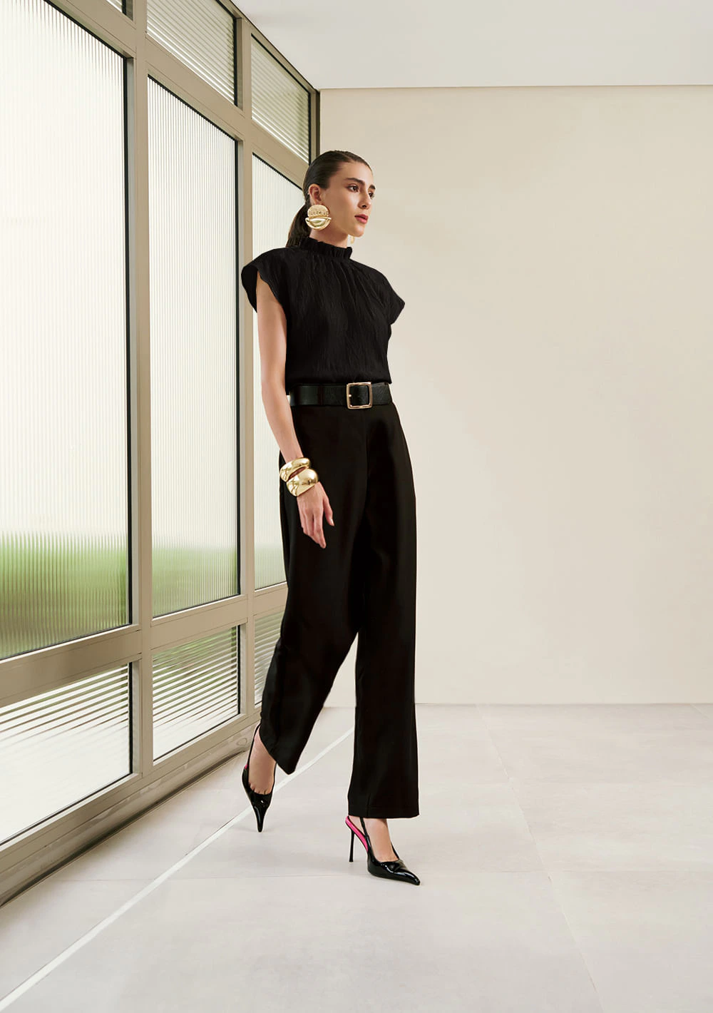 Blusa Gola Alta Rilievo Preto
