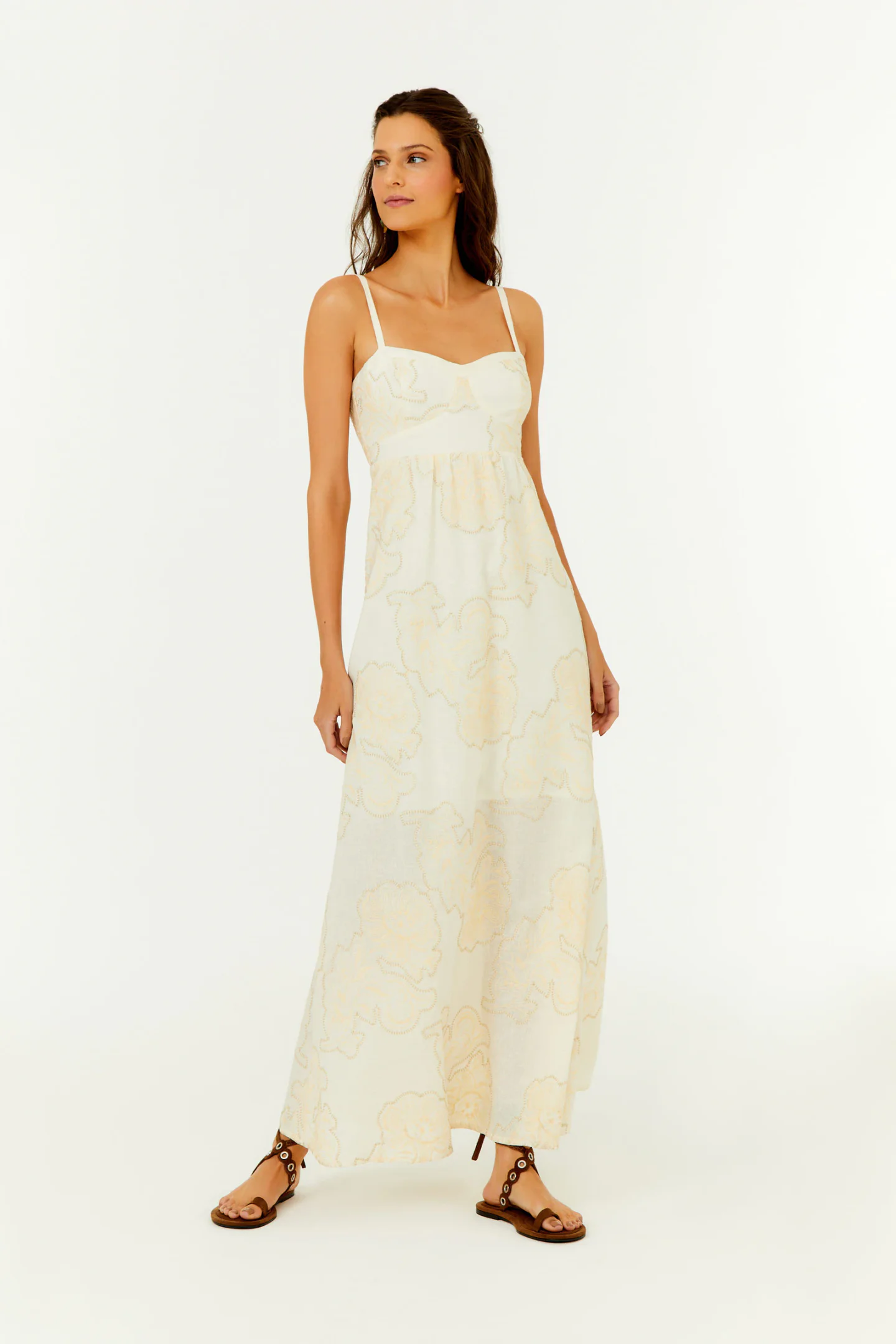 Vestido Recortes Busto Bordado Magnolia