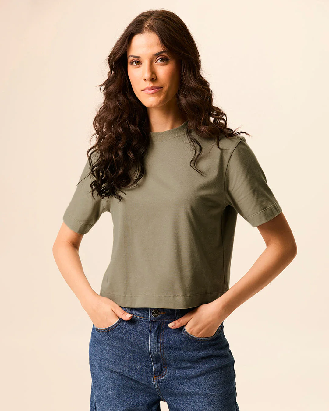 Camiseta Básica Feminina Boxy Curta Em Algodão