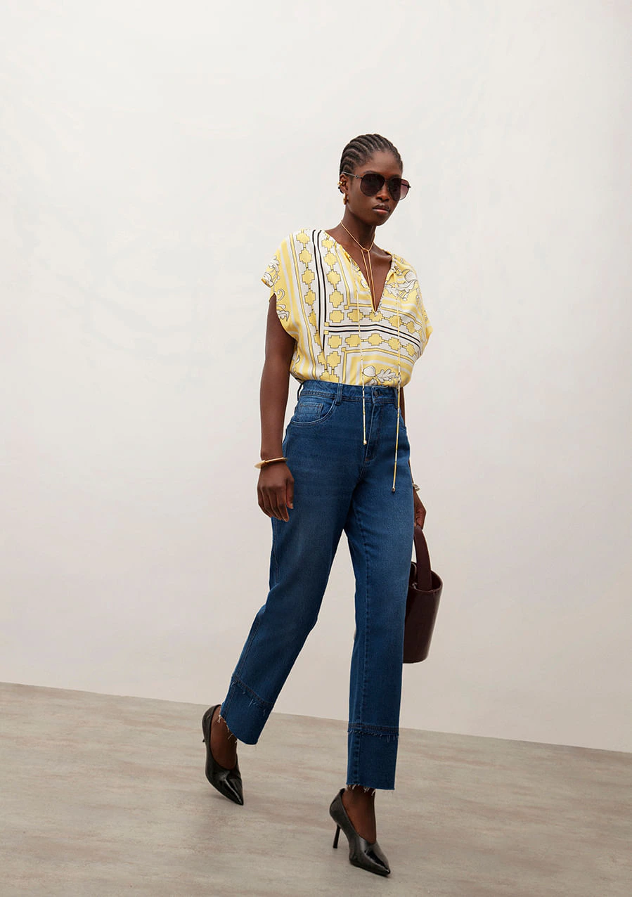 Blusa Iódice Decote Redondo Manga Curta Com Amarração Amarelo
