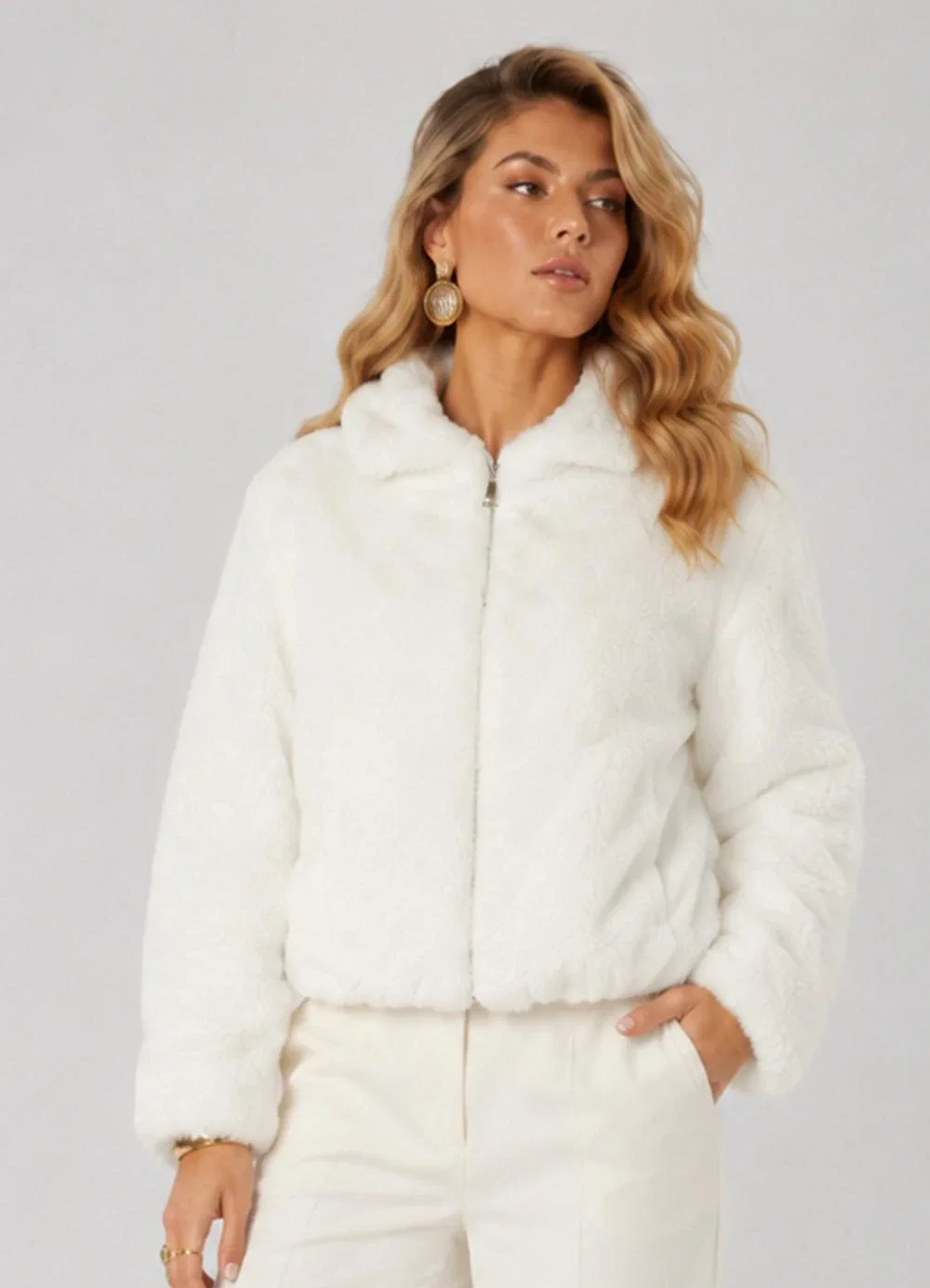 Rovitex - Jaqueta Feminina Bomber Peluciada Forrada Branco