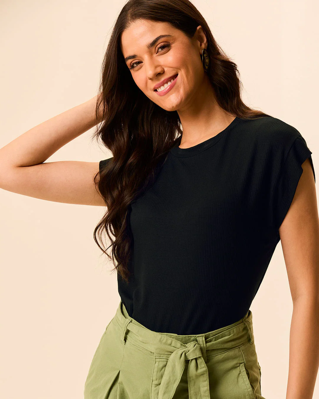 Blusa Ampla Feminina Decote Redondo Manga Curta Em Malha Viscose Canelada