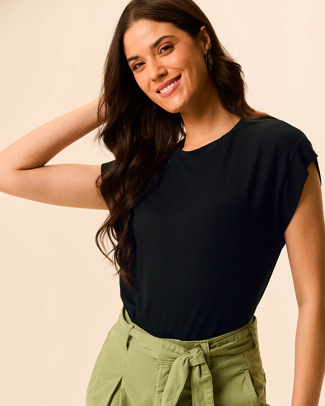 Blusa Ampla Feminina Decote Redondo Manga Curta Em Malha Viscose Canelada