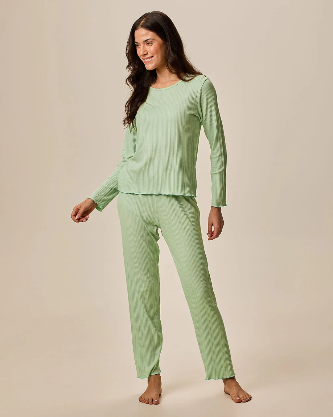 Pijama Longo Feminino Blusa E Calça Reta Em Malha Viscose Canelada