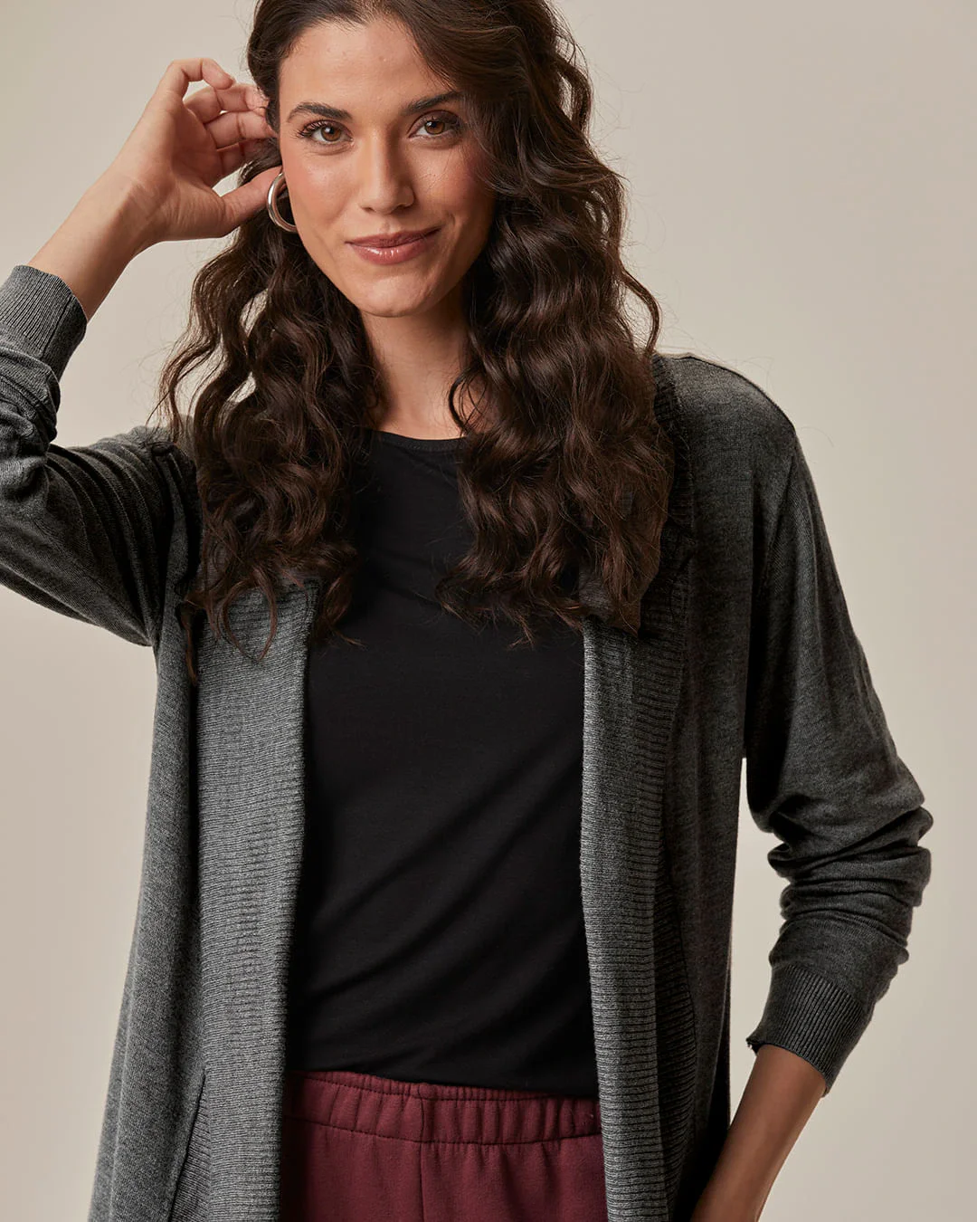 Cardigan Alongado Feminino Em Tricô