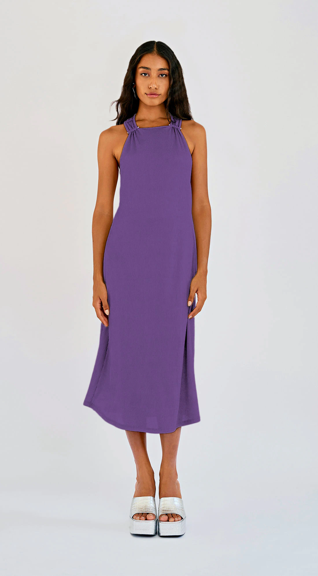 Vestido Zinco Midi Decote Redondo Com Metal Roxo