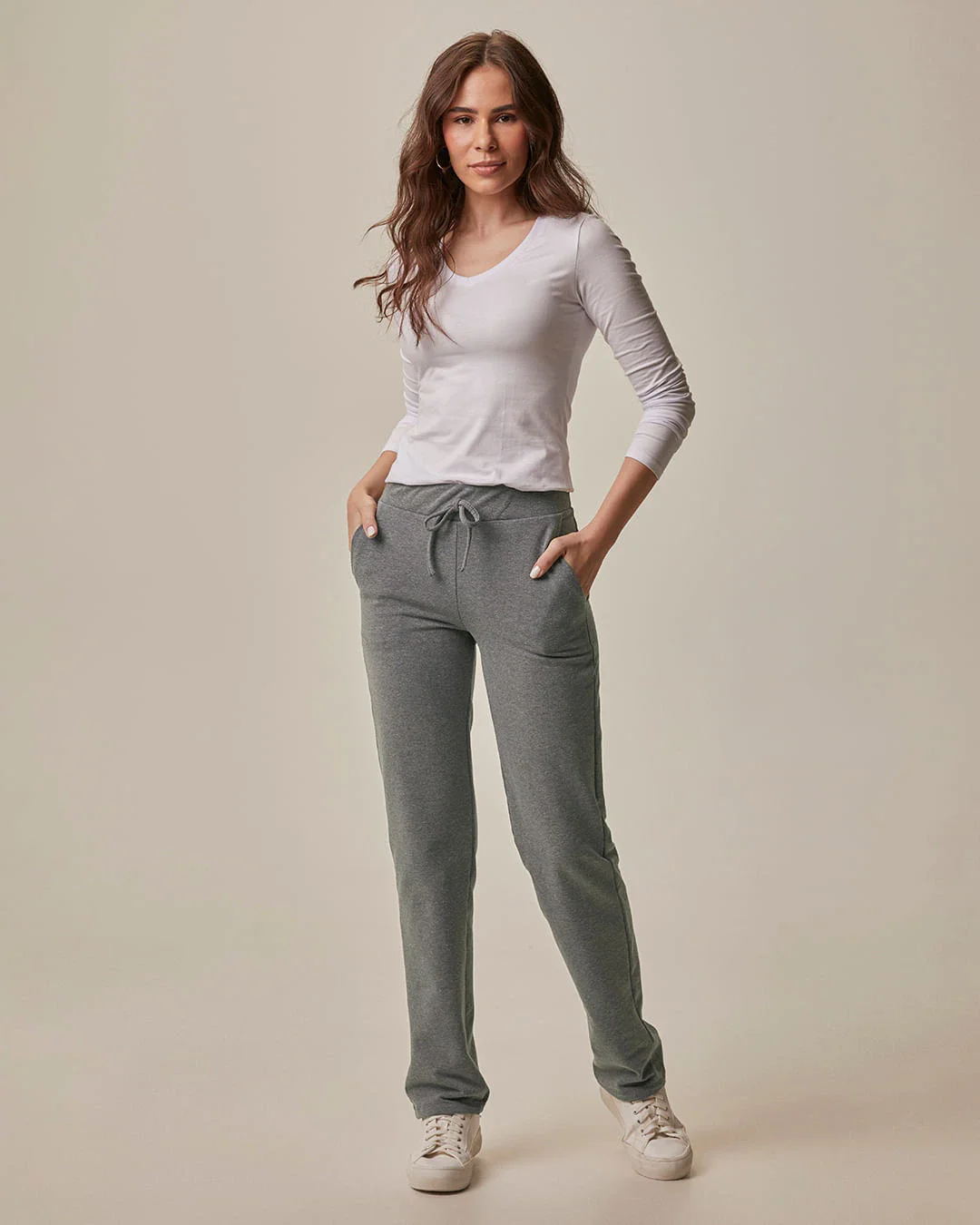 Calça Básica Feminina Reta Em Moletom Stretch Flanelado