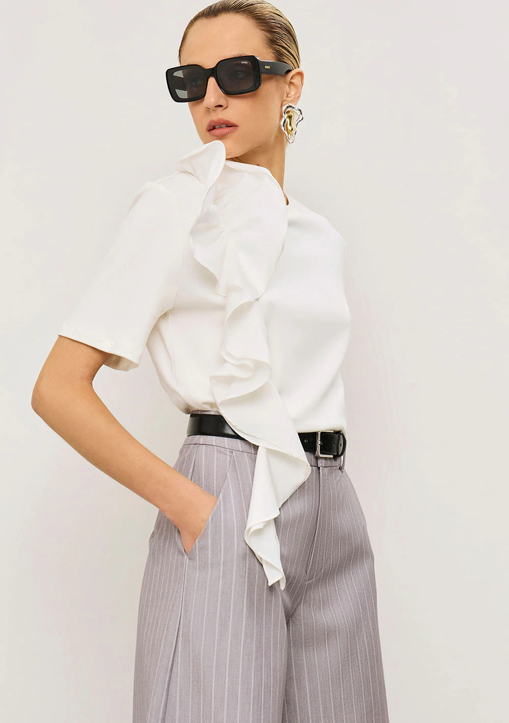 Camiseta Iódice Solta Decote Careca Manga Curta Padrão Off White