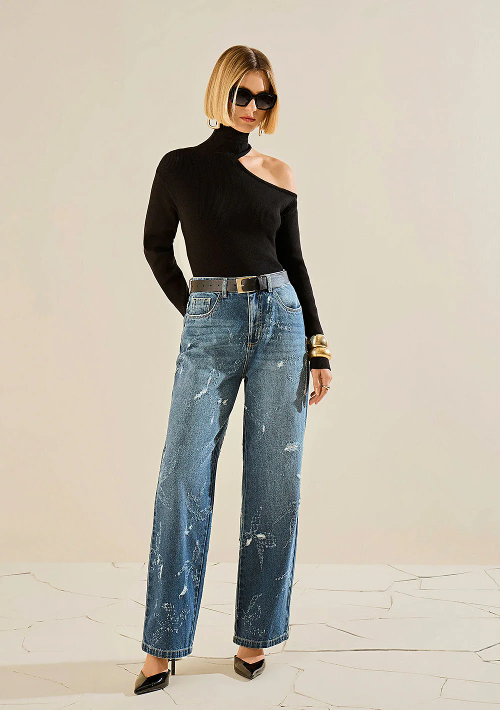 Blusa Morena Rosa Solta Gola Alta Manga Longa Padrão Preto