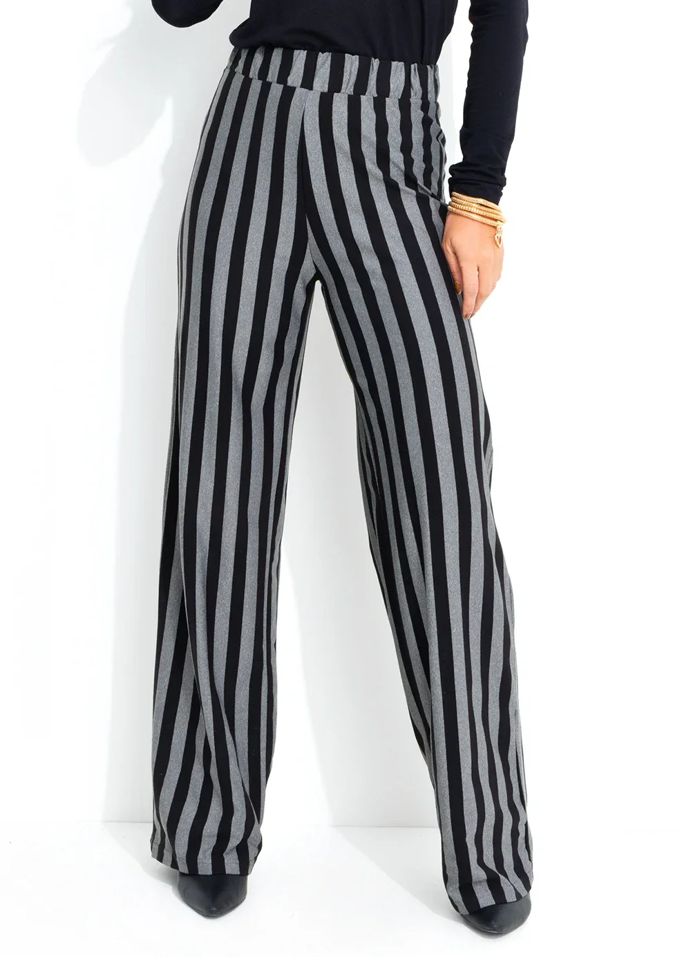 bonprix - Calça Pantalona Listrada Preta