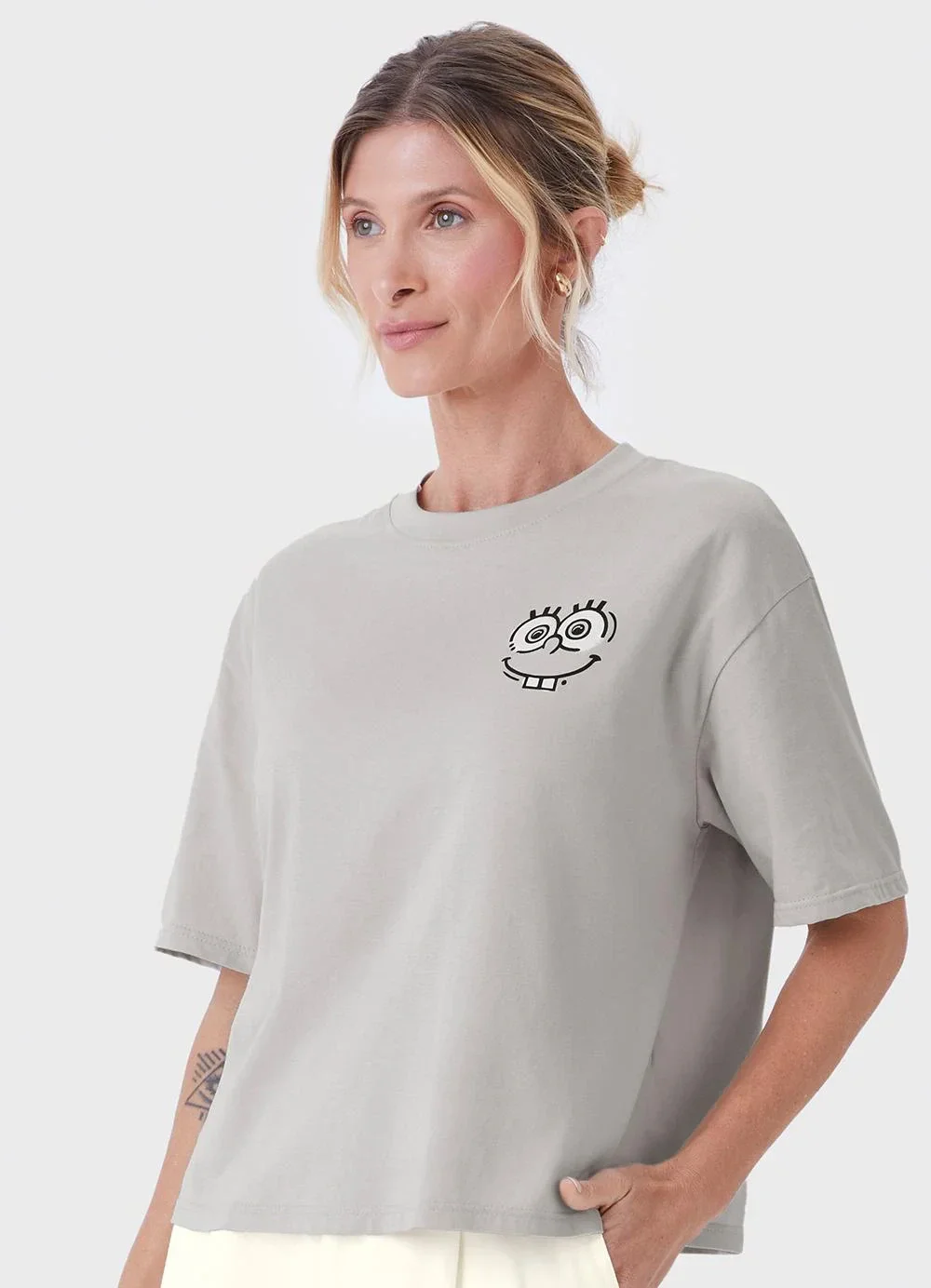 Malwee - Camiseta Box Feminina Bob Esponja® Cinza Claro
