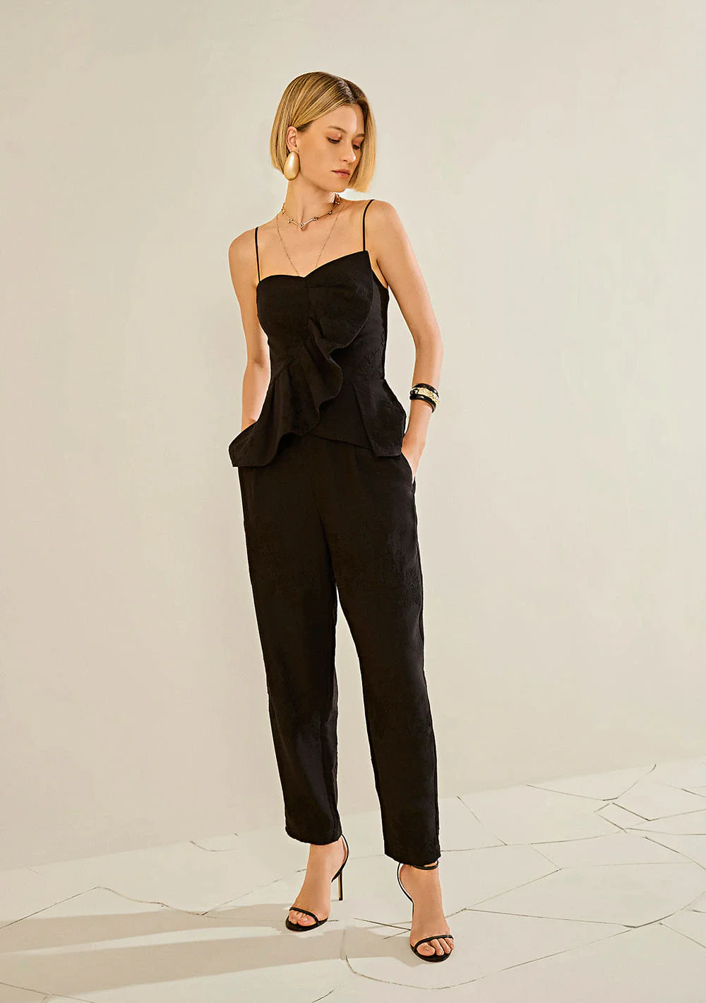 Calça Morena Rosa Cenoura Alta Preto