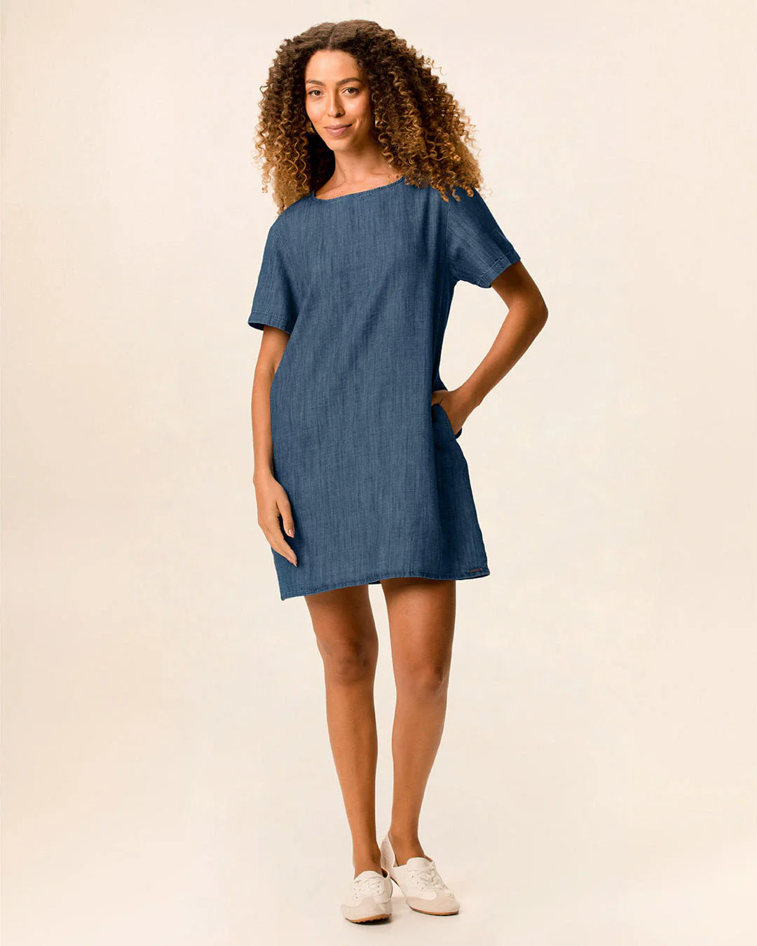 Vestido Feminino T-Shirt Bolso Funcional Em Jeans Leve