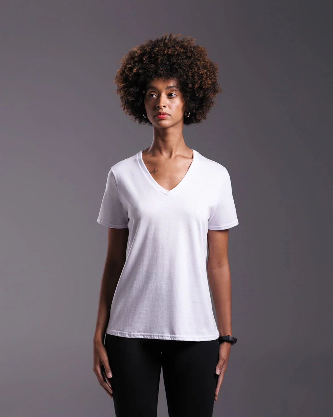 Tech T-Shirt Noliquid Gola V Feminina - BASICAMENTE