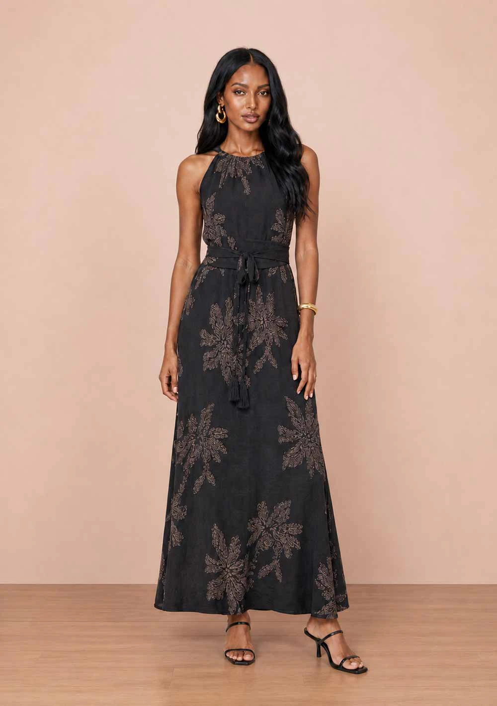 Vestido Gola Alta Flor de Chá Preto