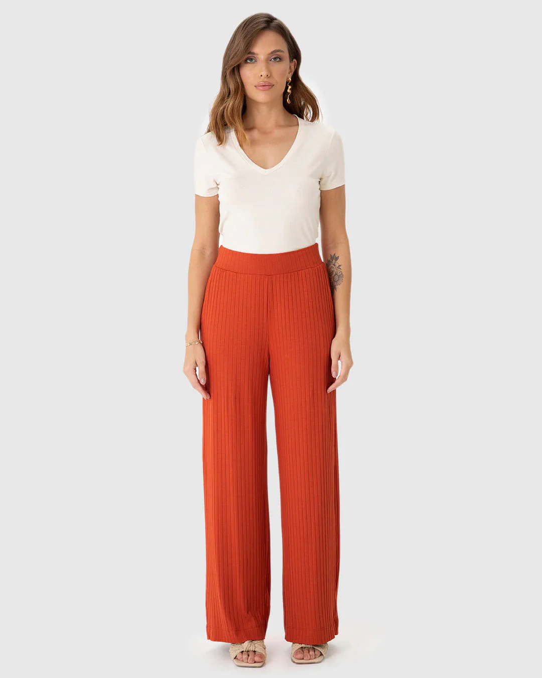 Calça Wide Leg Feminina Cintura Alta Em Malha Canelada De Viscose