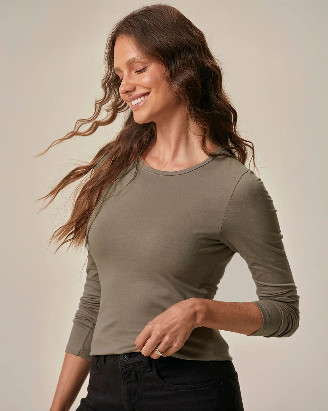 Blusa Básica Feminina Decote Redondo Em Algodão