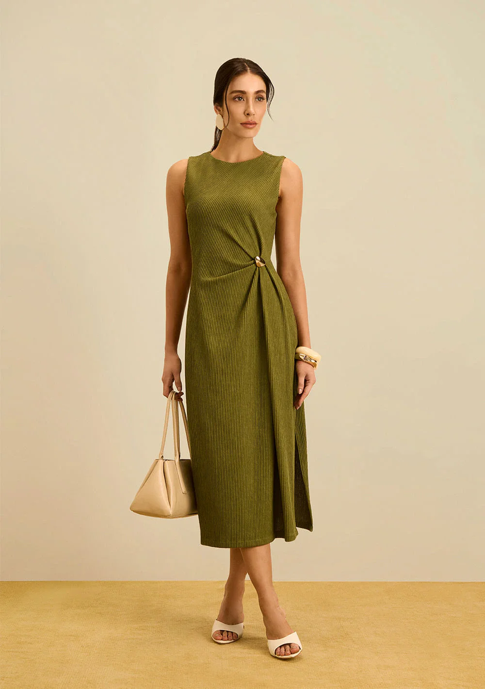 Vestido Maria.Valentina Ajustado Decote Careca Sem Manga Midi Verde