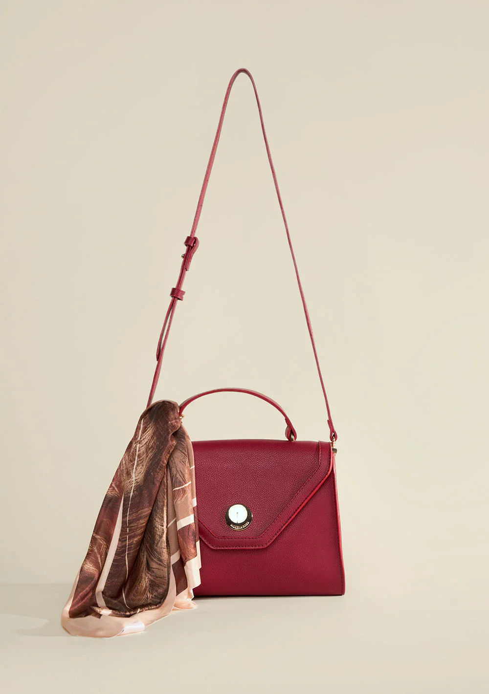 Bolsa Handbag Com Lenço Bordo
