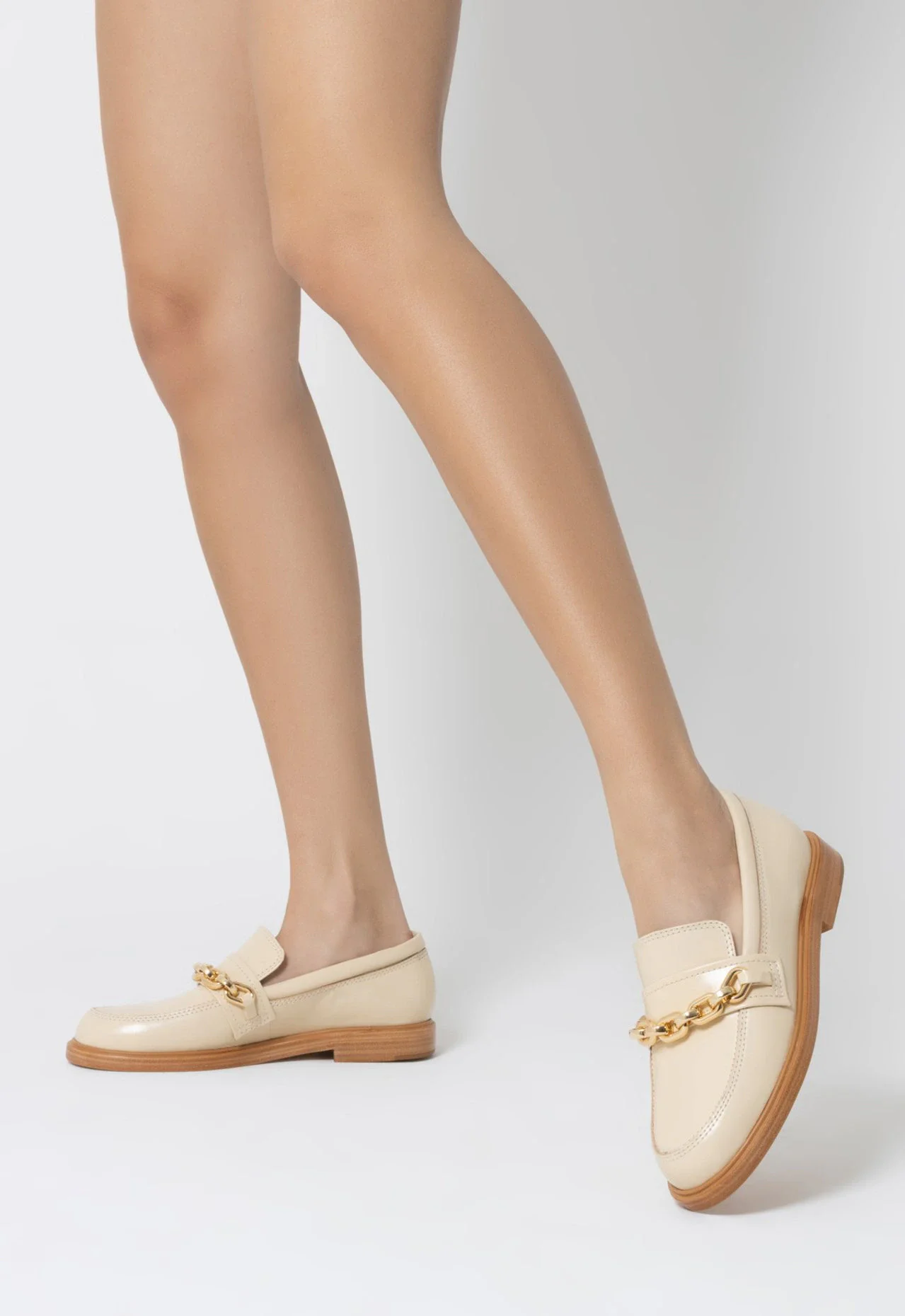 Mocassim Dannie Couro Corrente Bege