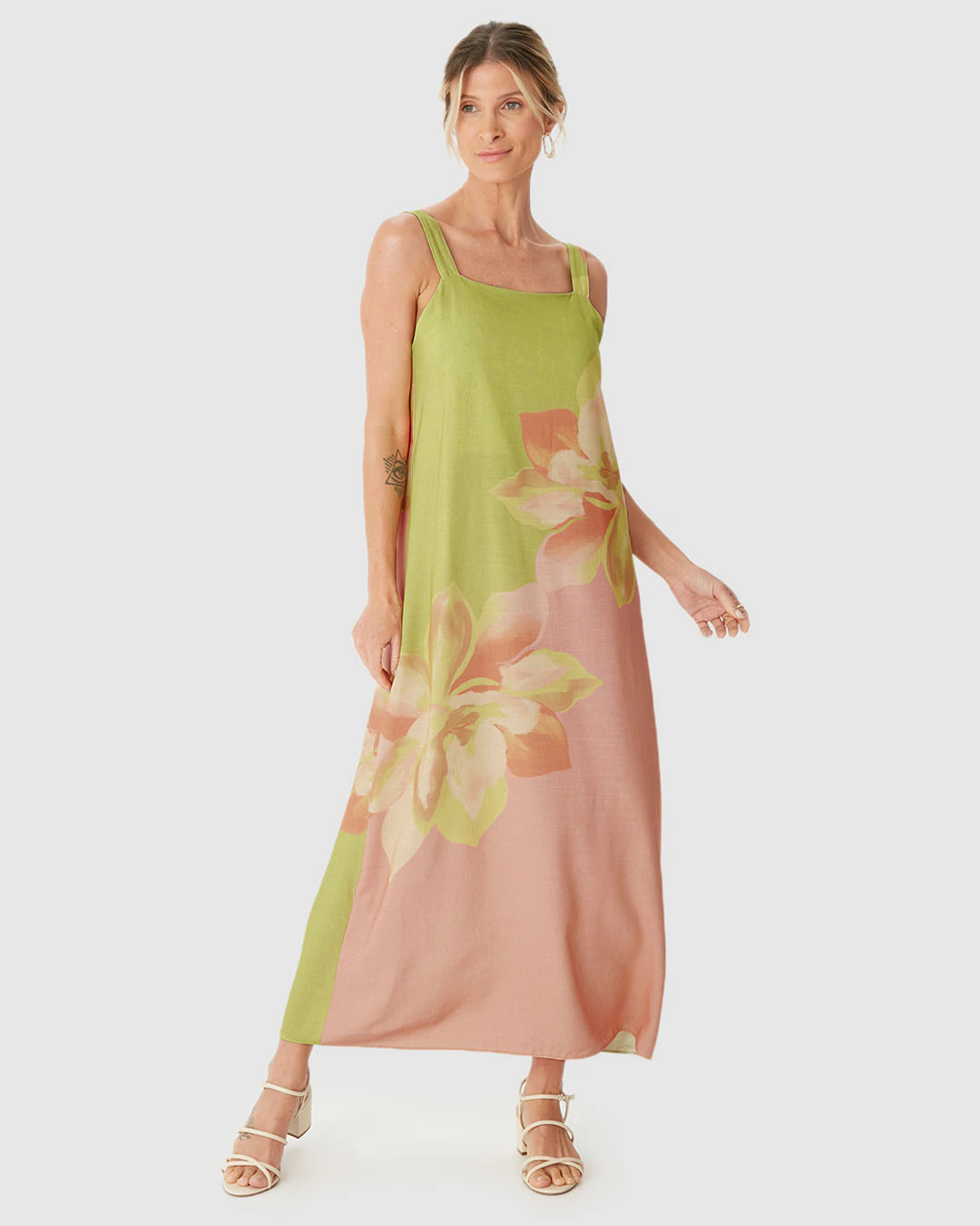 Vestido Midi Feminino Estampado Duas Formas De Uso Em Viscose