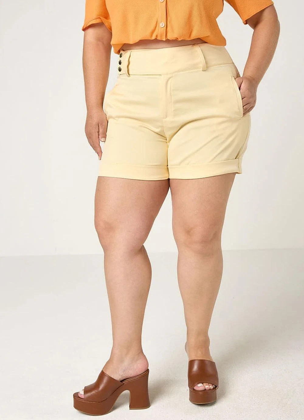 Elegance - Shorts Alfaiataria Detalhe Cos Largo Bege Concha