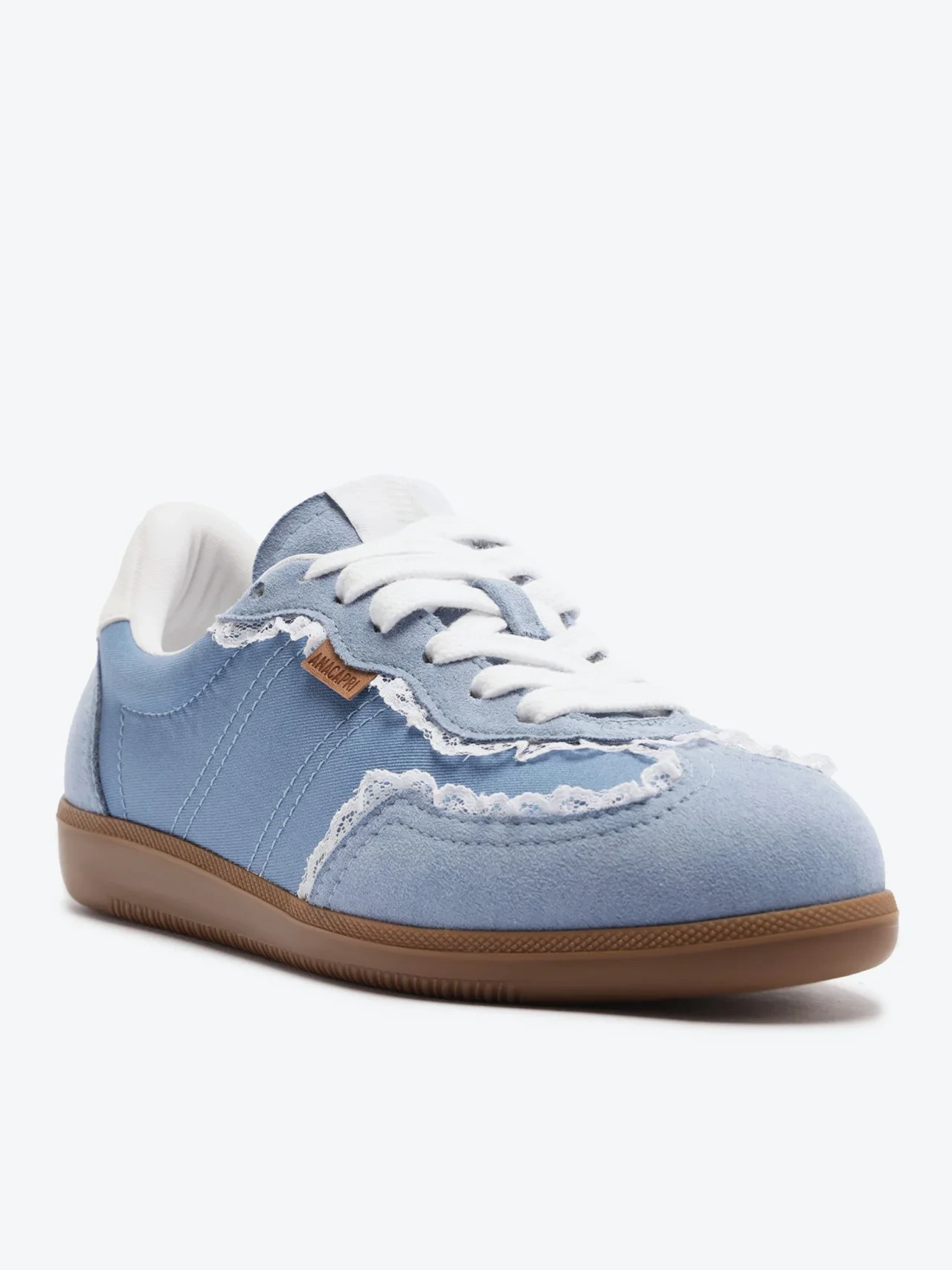 Tênis A'25 com Detalhes de Renda Azul