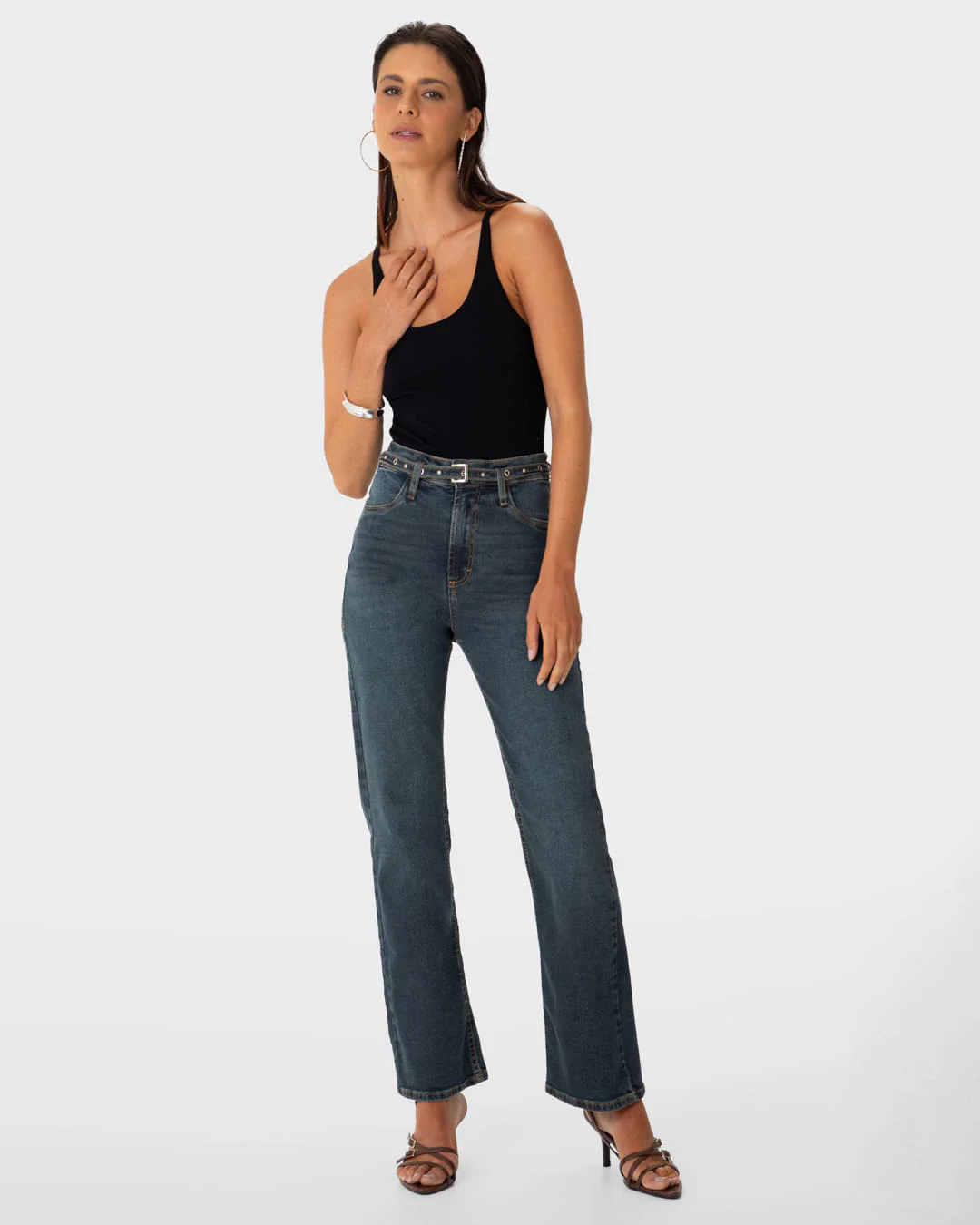 Calça Feminina Reta Cintura Alta Com Cinto Em Jeans Stretch - ENFIM