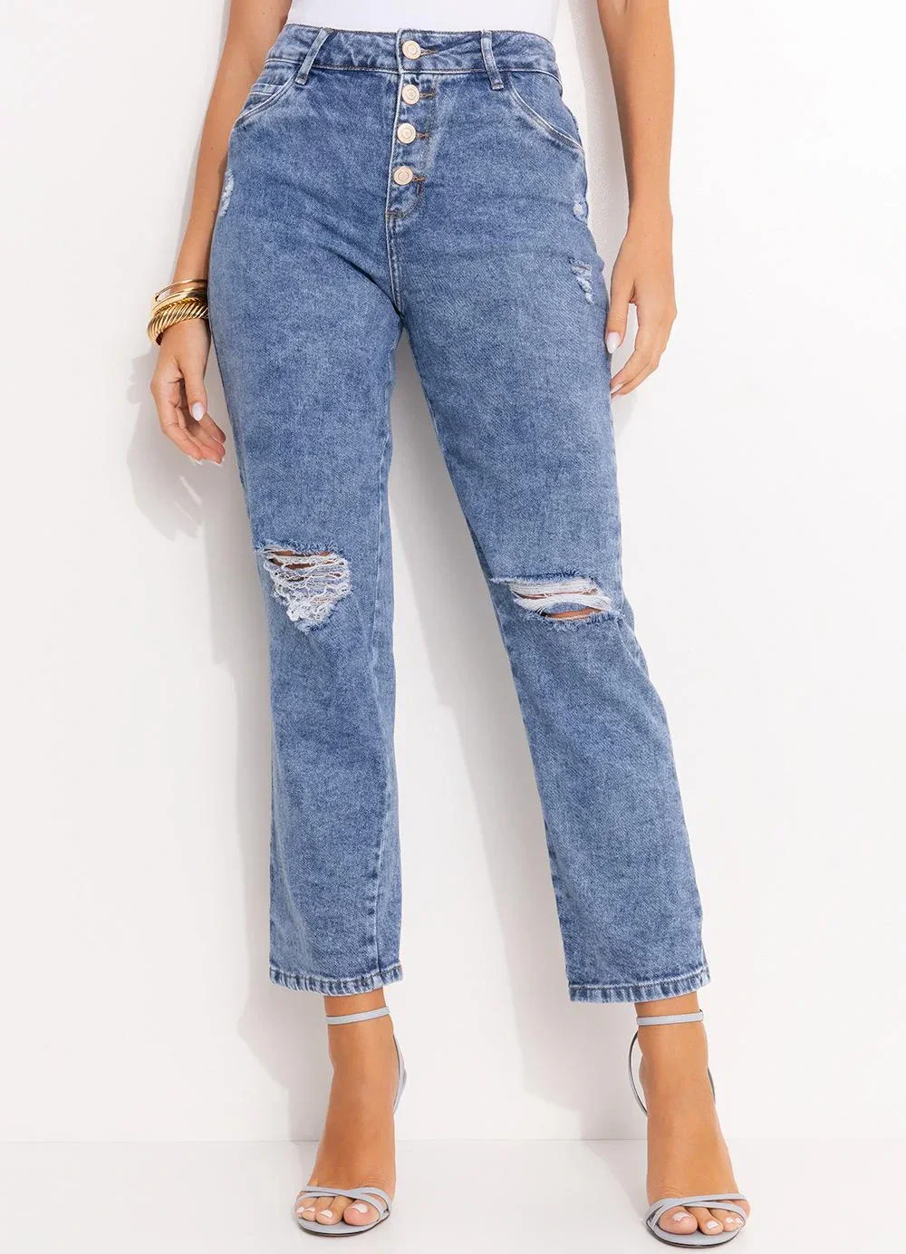 Sawary Jeans - Calça Jeans Reta com Fechamento em Botões Sawary