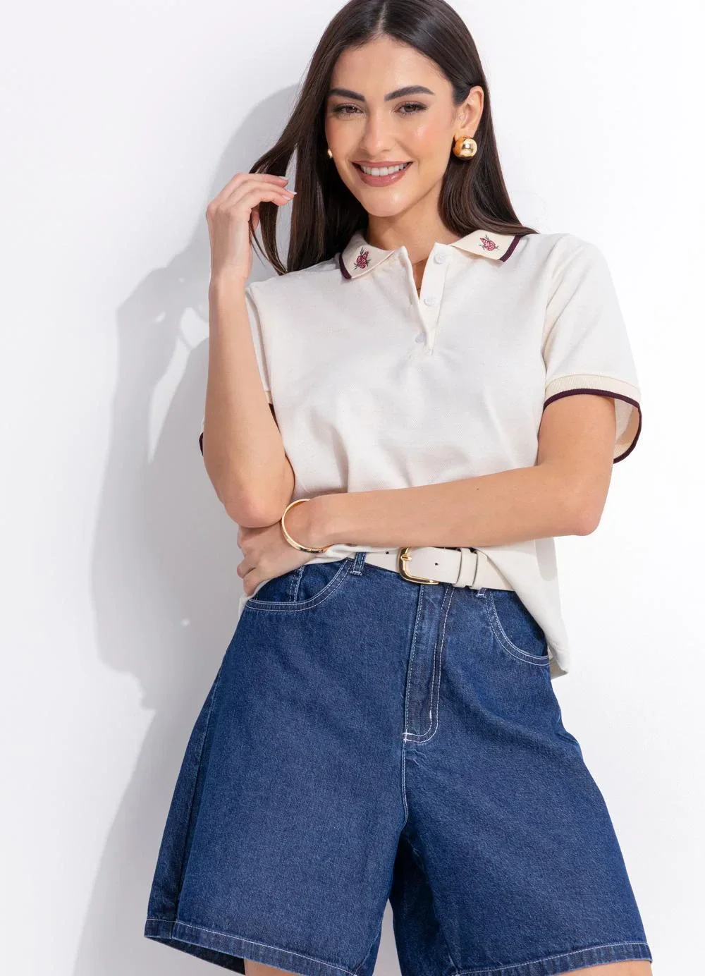 Quintess - Blusa Polo Off White em Malha Piquet