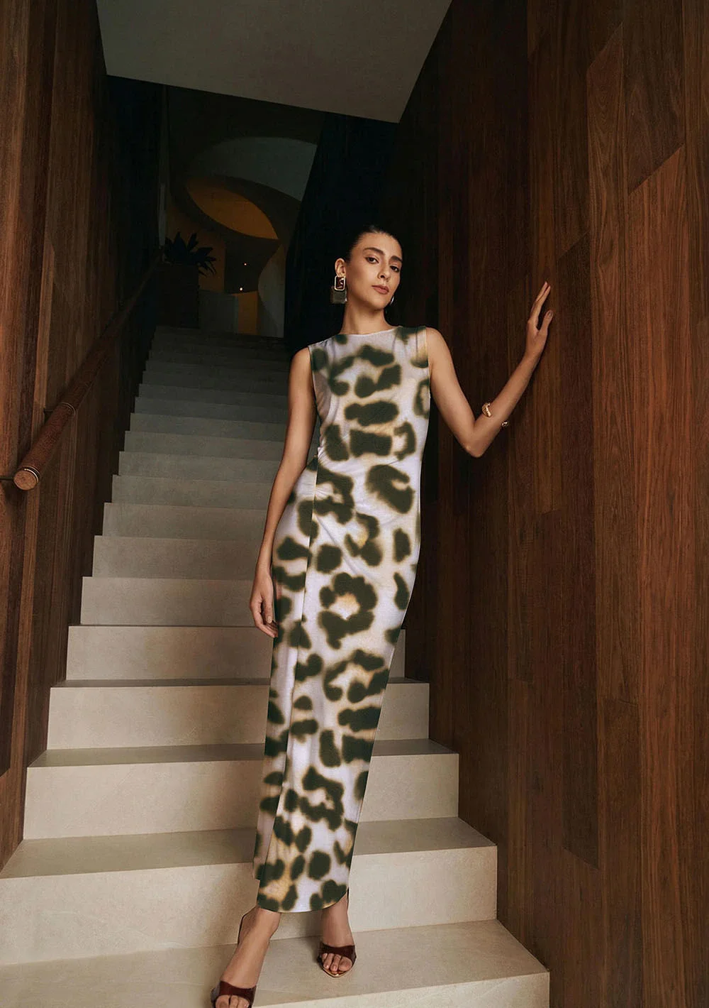Vestido Longo Ajustado Istinto Marrom